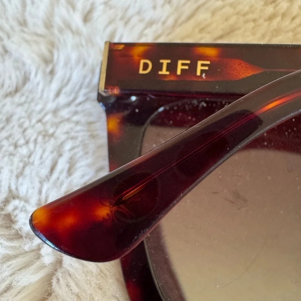 DIFF EYEWEAR Katelyn Brown Amber Tortoise & Blue Flash Sunglasses